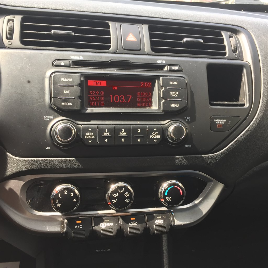 2012 Kia Rio - $7,999