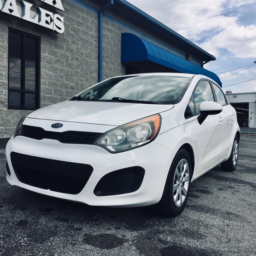 2012 Kia Rio - $7,999