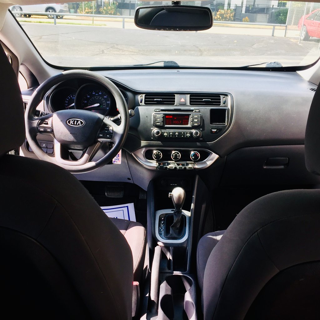 2012 Kia Rio - $7,999