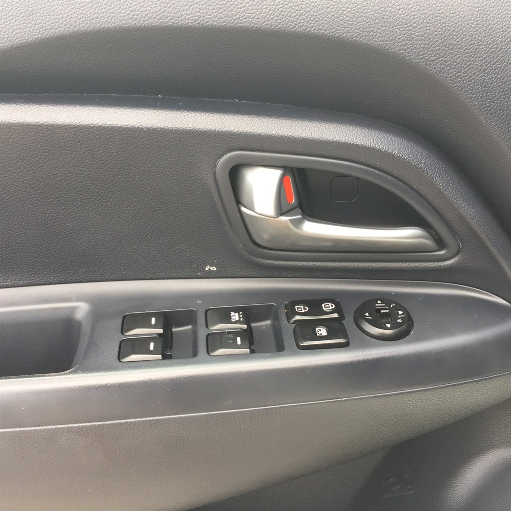 2012 Kia Rio - $7,999
