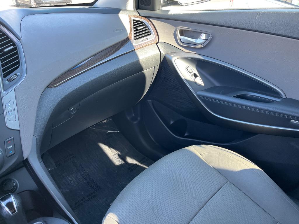 2017 Hyundai Santa Fe Sport - $9,999