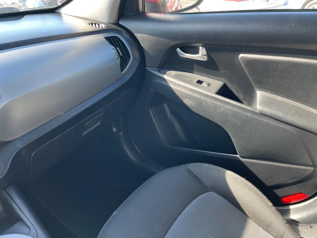 2015 Kia Sportage - $10,999