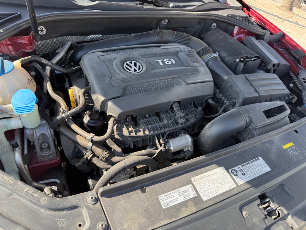 2016 Volkswagen Passat - $11,450