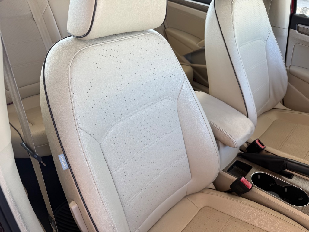 2016 Volkswagen Passat - $11,450