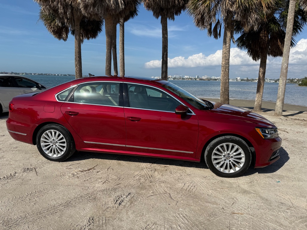 2016 Volkswagen Passat - $11,450