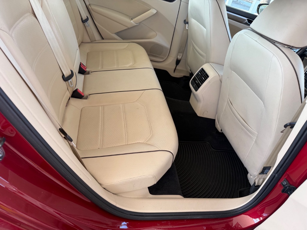 2016 Volkswagen Passat - $11,450