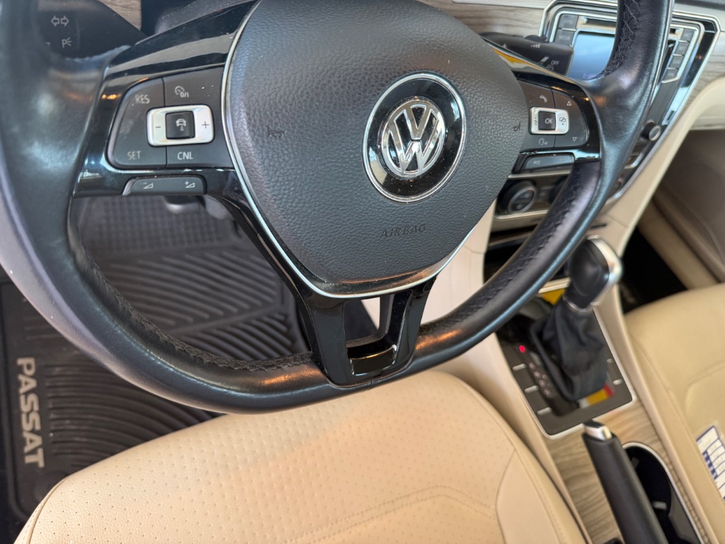 2016 Volkswagen Passat - $11,450