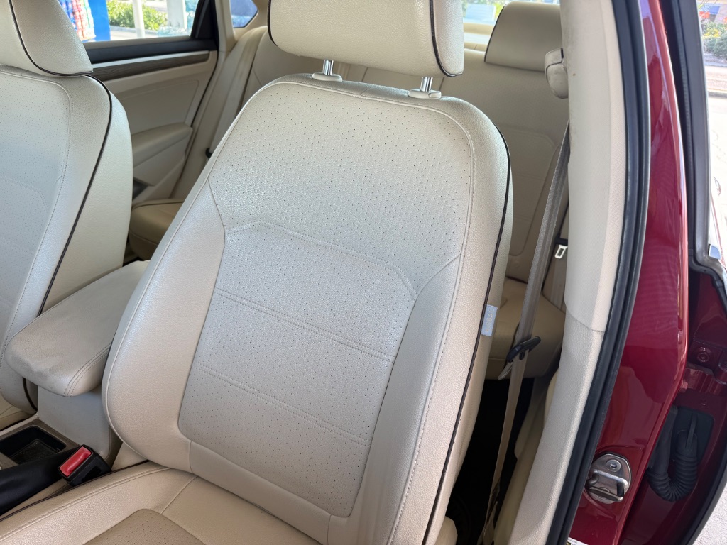 2016 Volkswagen Passat - $11,450