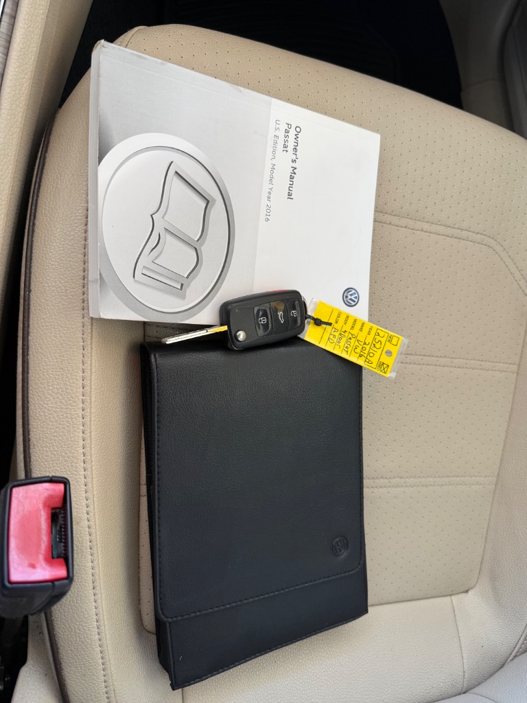 2016 Volkswagen Passat - $11,450