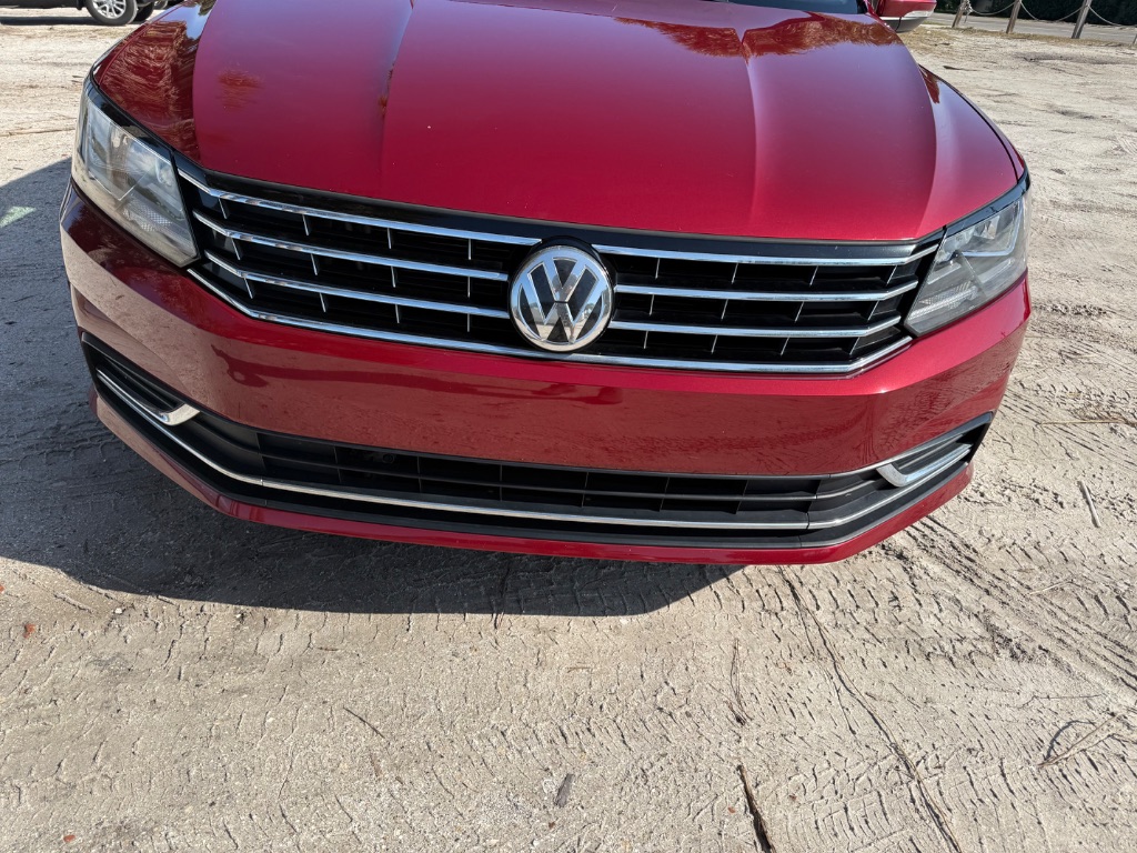 2016 Volkswagen Passat - $11,450