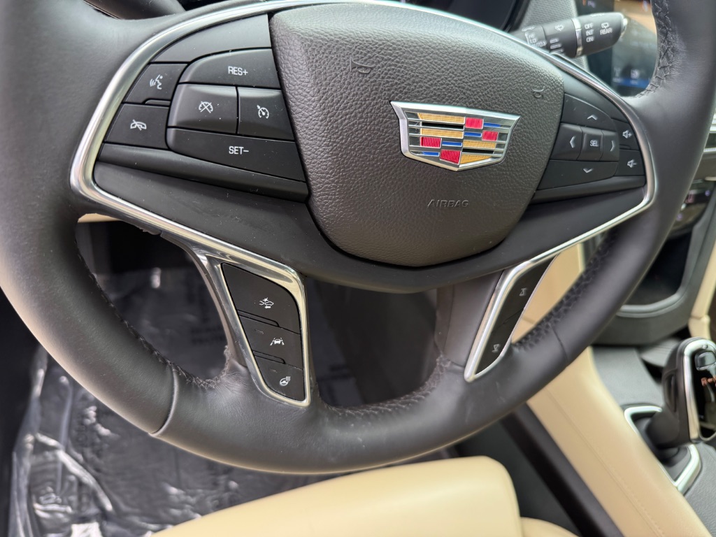 2017 Cadillac XT5 - $17,950