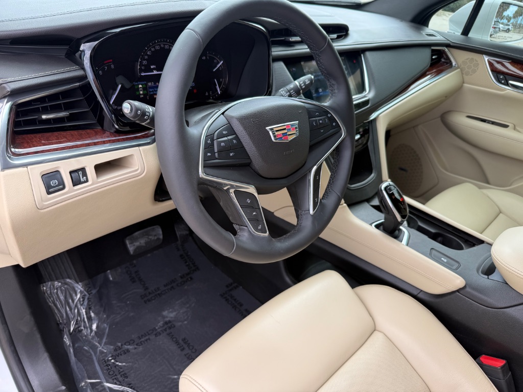 2017 Cadillac XT5 - $17,950