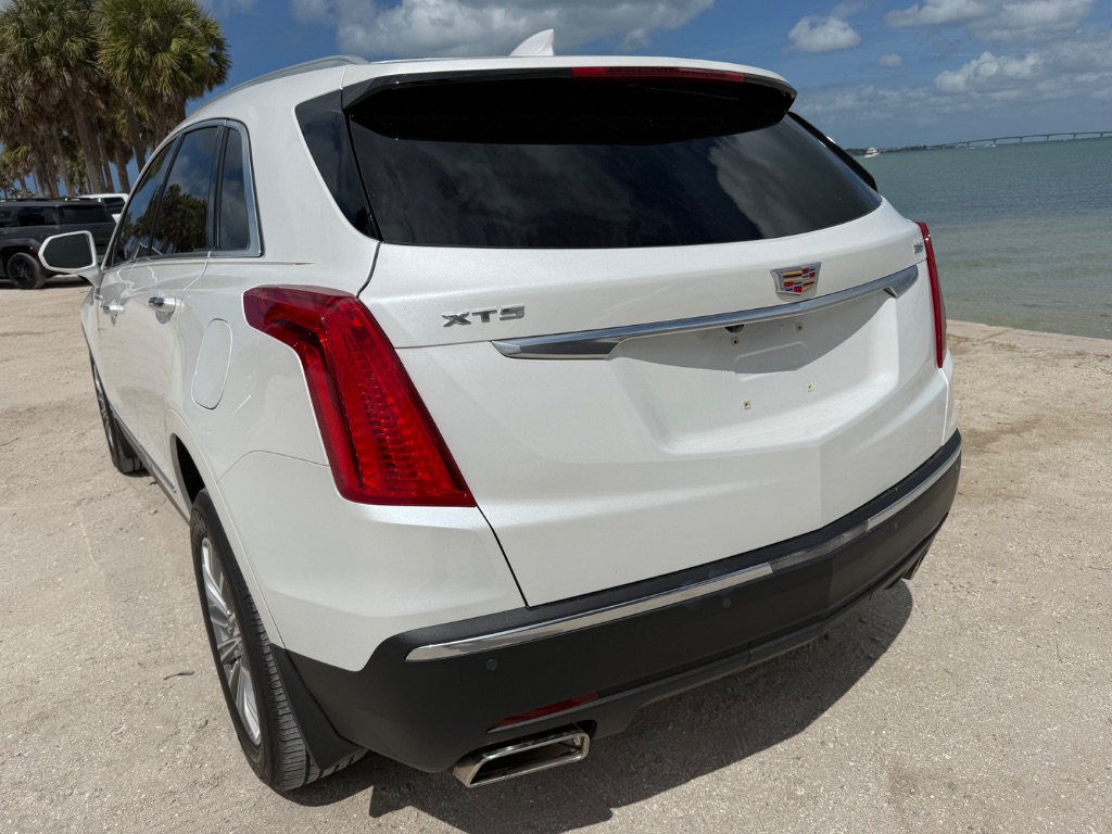 2017 Cadillac XT5 - $17,950