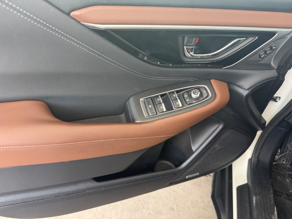 2020 Subaru Outback - $21,950