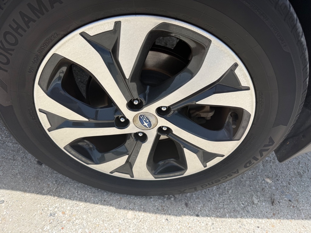2020 Subaru Outback - $21,950