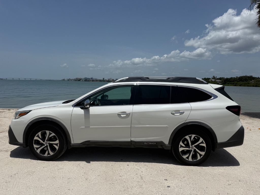 2020 Subaru Outback - $21,950
