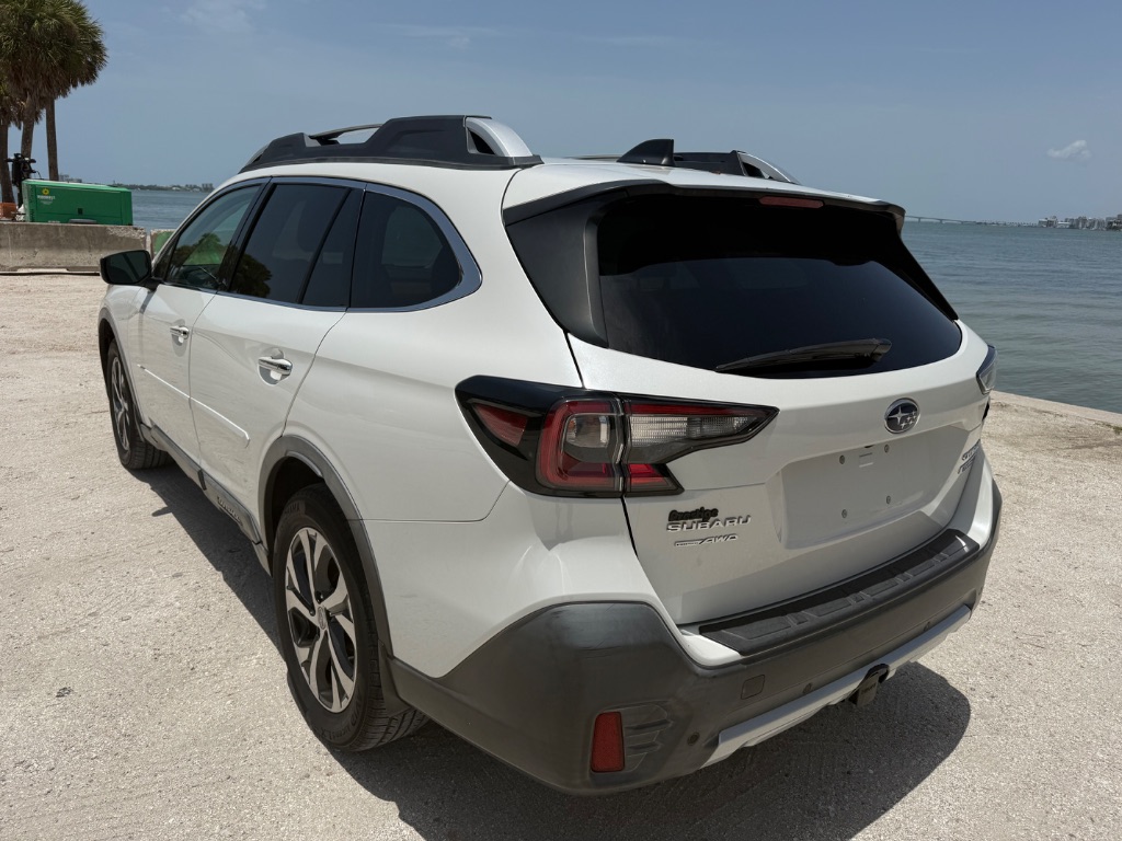 2020 Subaru Outback - $21,950