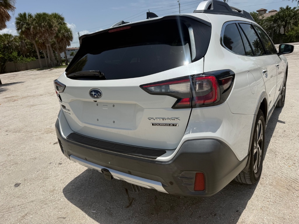 2020 Subaru Outback - $21,950
