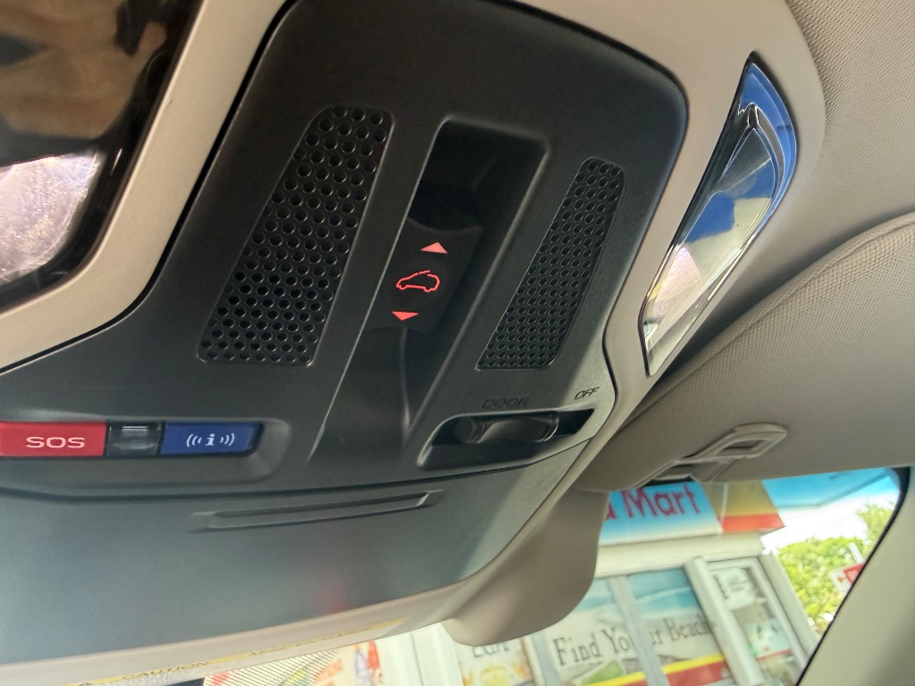 2020 Subaru Outback - $21,950