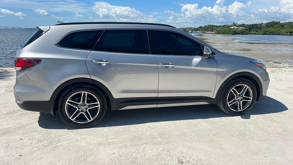 2017 Hyundai Santa Fe - $11,550