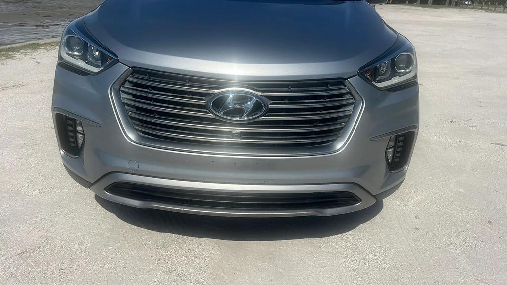 2017 Hyundai Santa Fe - $11,550