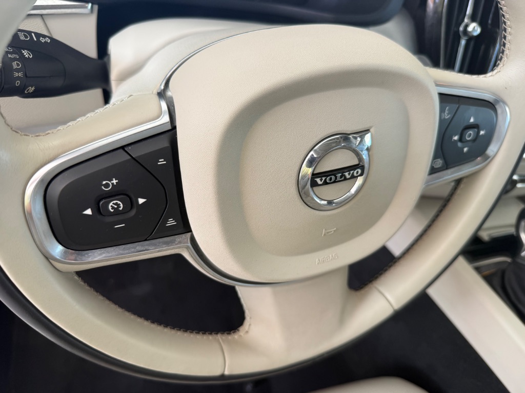 2019 Volvo XC60 - $18,950