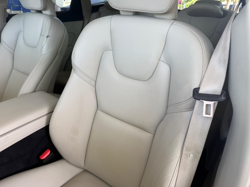 2019 Volvo XC60 - $18,950