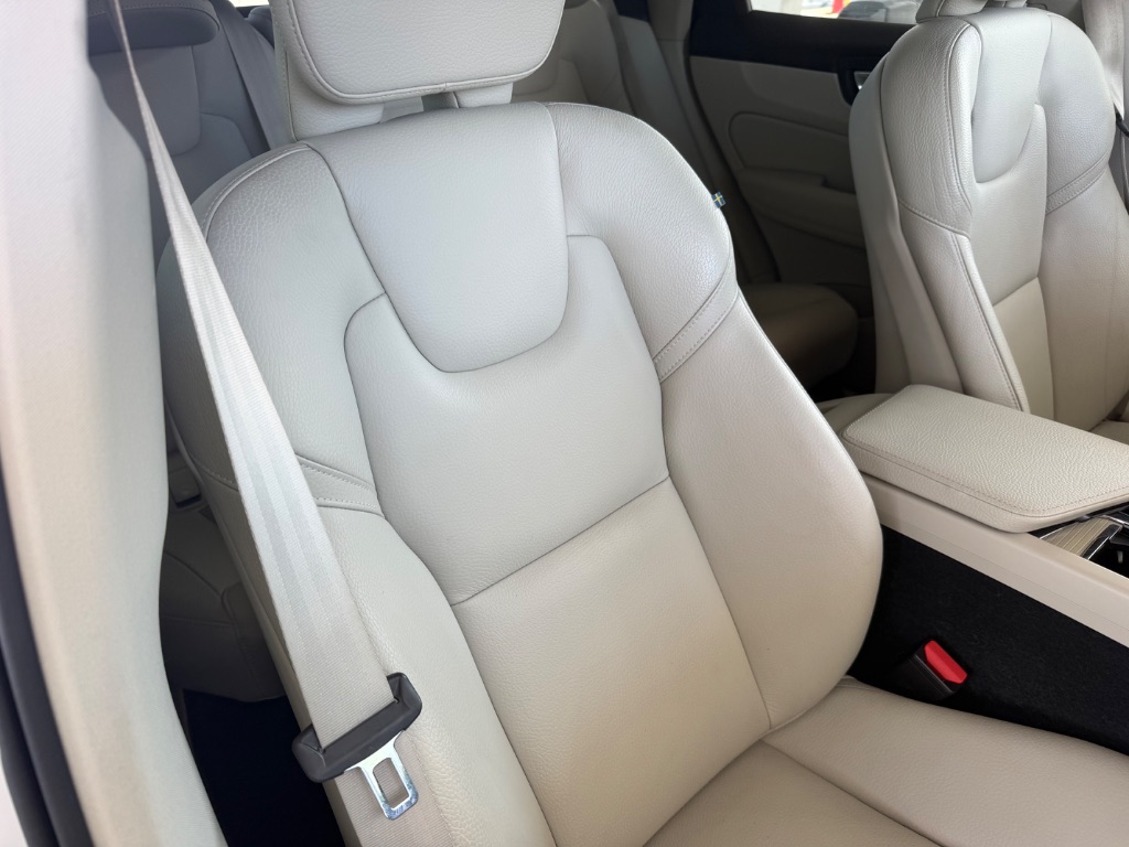 2019 Volvo XC60 - $18,950