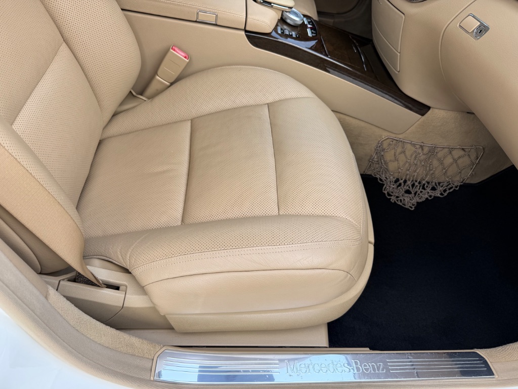 2011 Mercedes-Benz S-class - $18,550