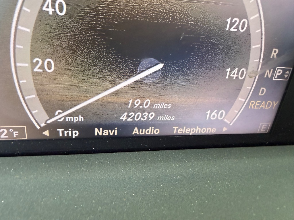 2011 Mercedes-Benz S-class - $18,550