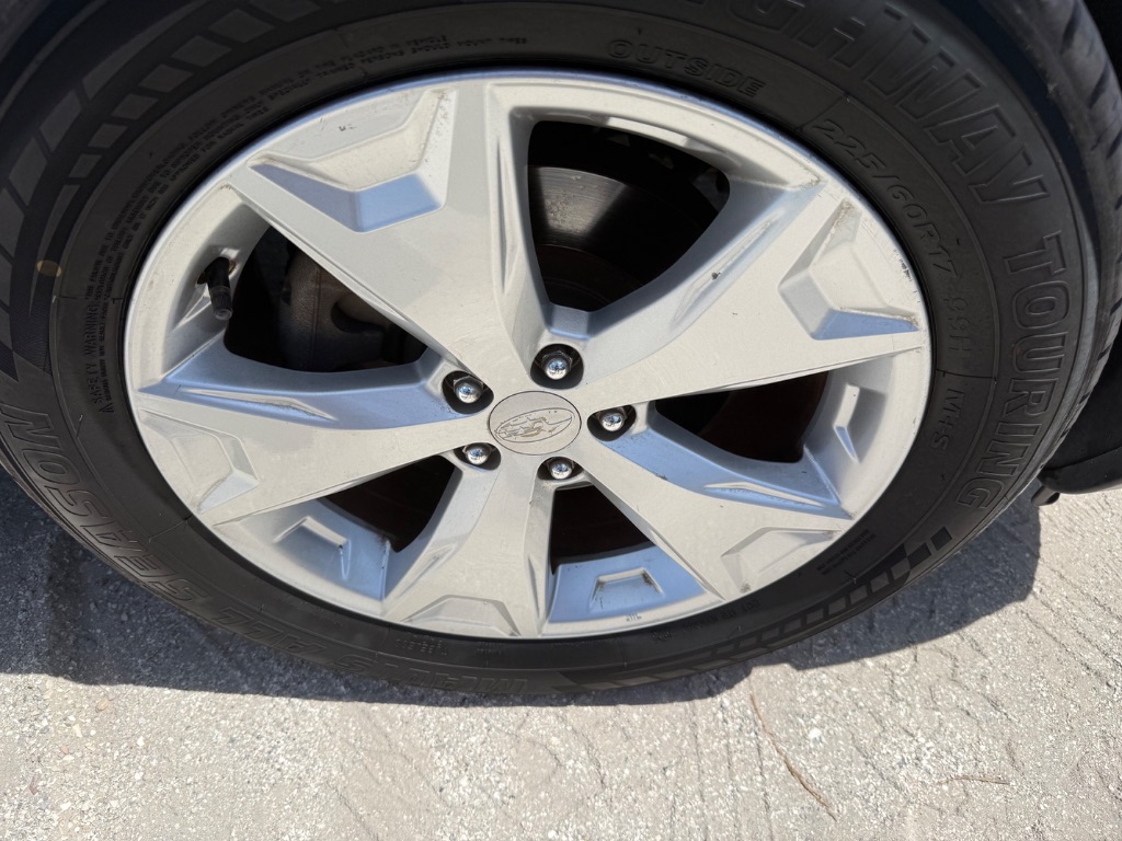2014 Subaru Forester - $13,550