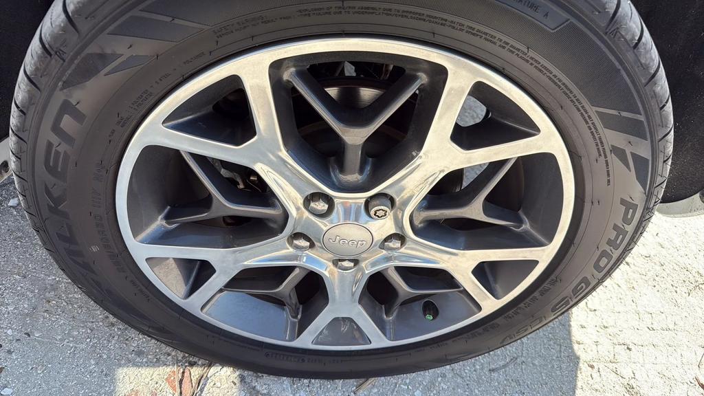 2019 Jeep Cherokee - $19,850
