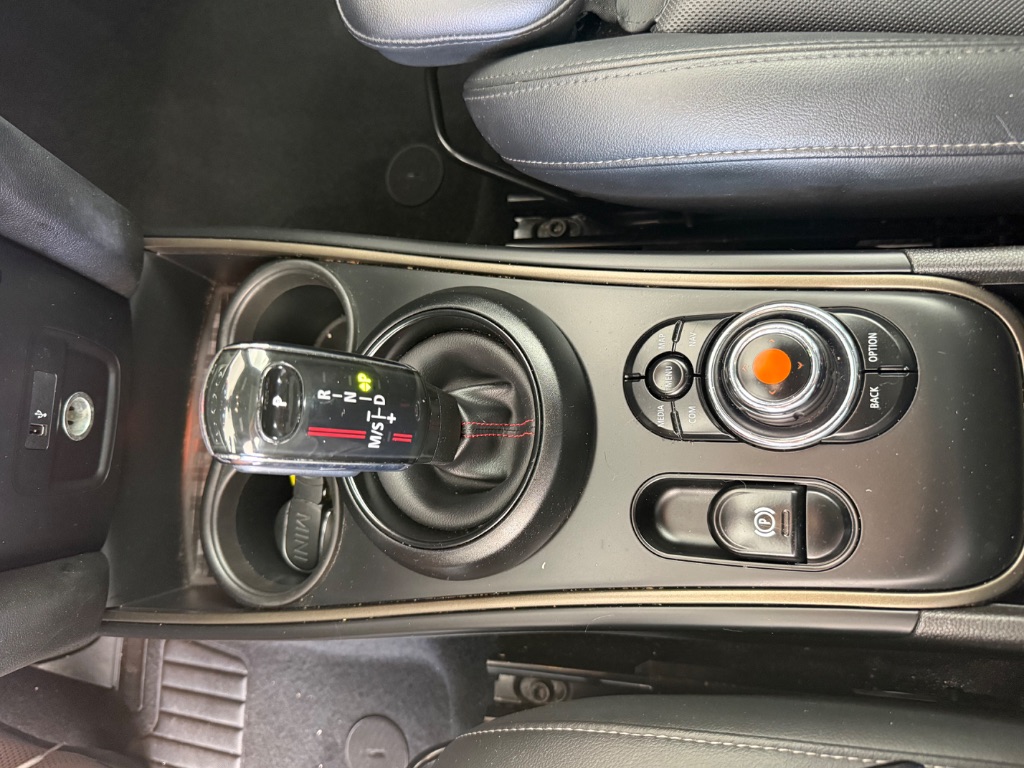 2021 MINI Countryman - $18,950