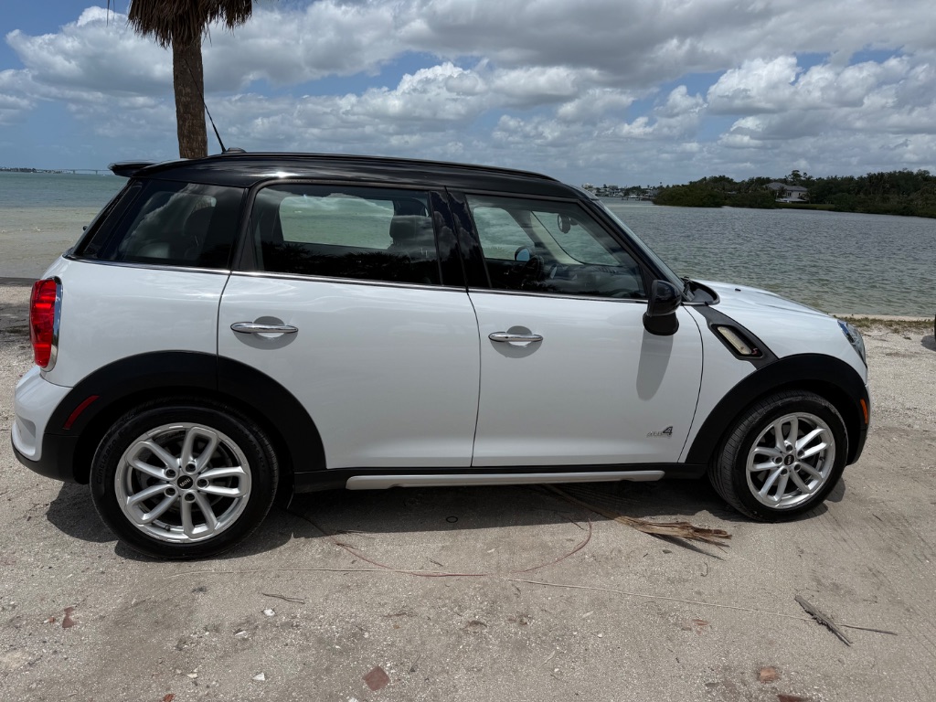 2015 MINI Cooper - $9,950