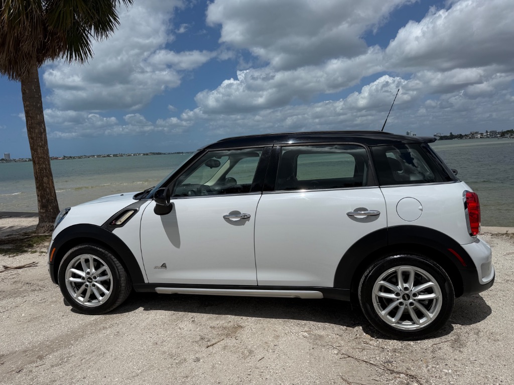2015 MINI Cooper - $9,950