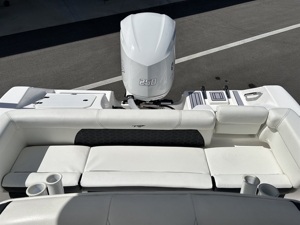 2024 Tidewater 220 LXF - $79,900