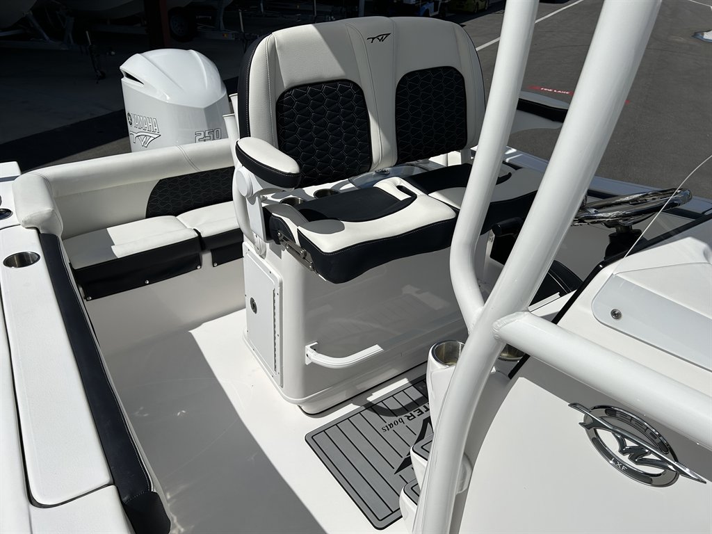 2024 Tidewater 220 LXF - $79,900