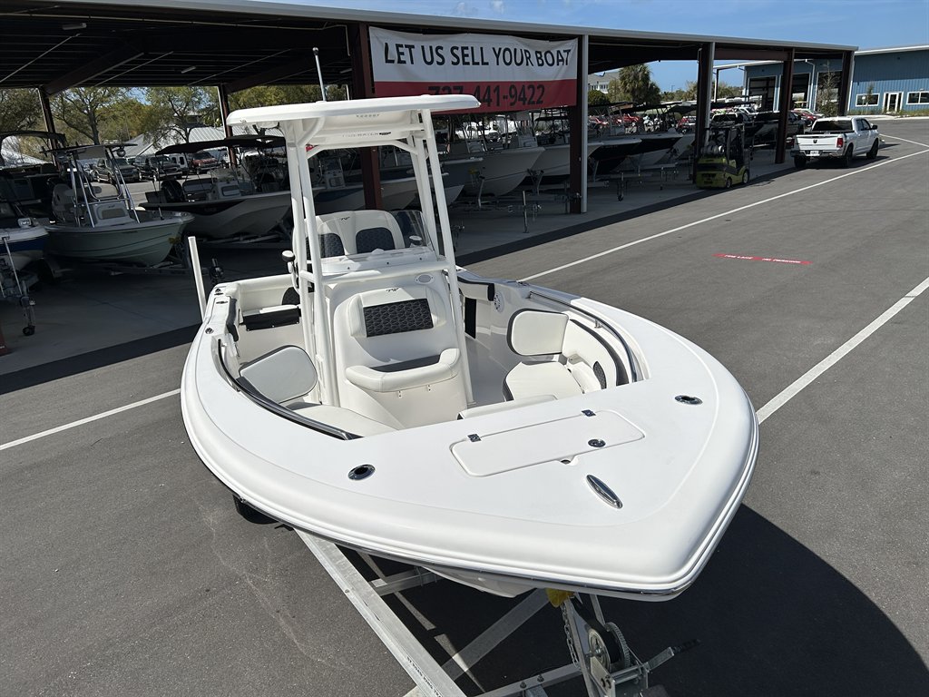2024 Tidewater 220 LXF - $79,900
