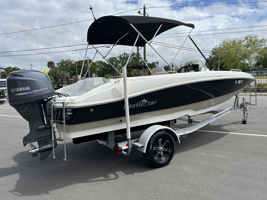 2015 Nauticstar 203sc - $25,900