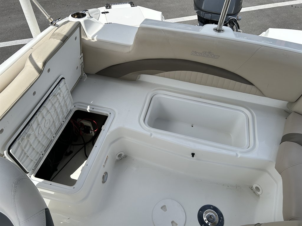 2015 Nauticstar 203sc - $25,900