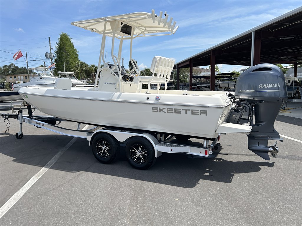 2022 Skeeter SX2250 - $64,900