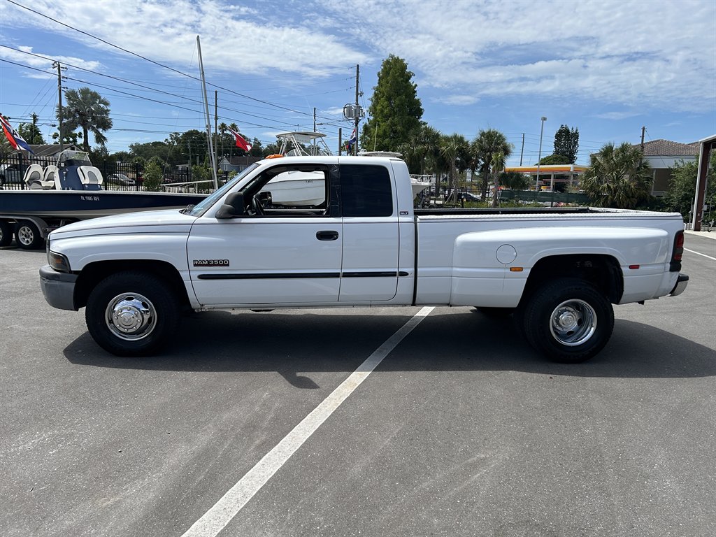 2000 Dodge RAM 3500 - $12,900