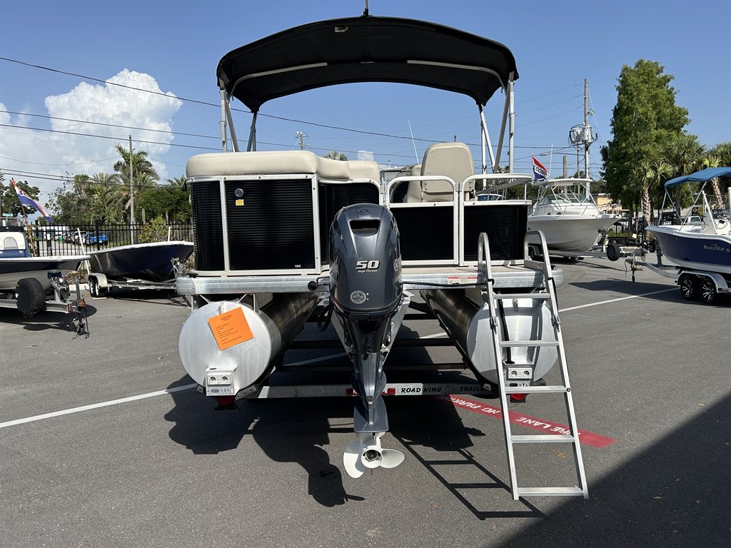 2019 Godfrey Sweetwater Sunrise 1 - $17,900