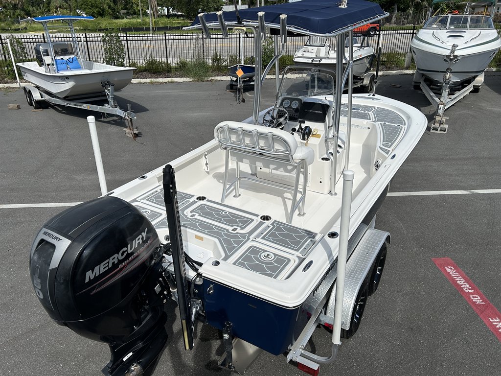 2013 TIDEWATER 2000 CAROLINA BAY - $31,900