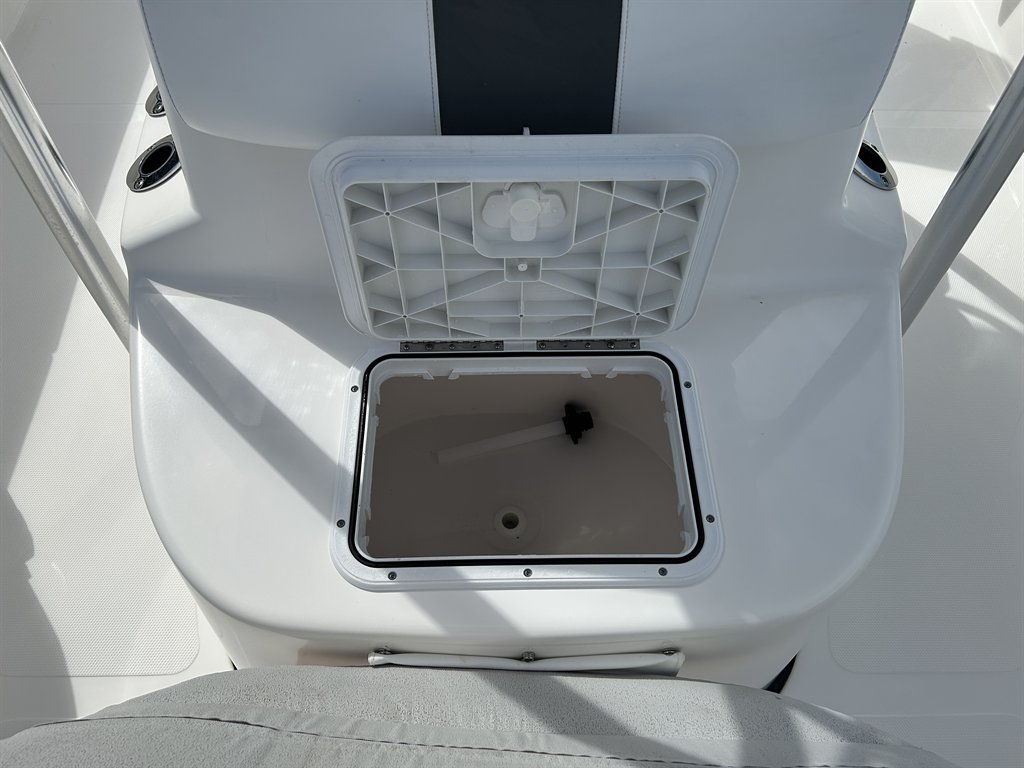 2013 TIDEWATER 2000 CAROLINA BAY - $31,900