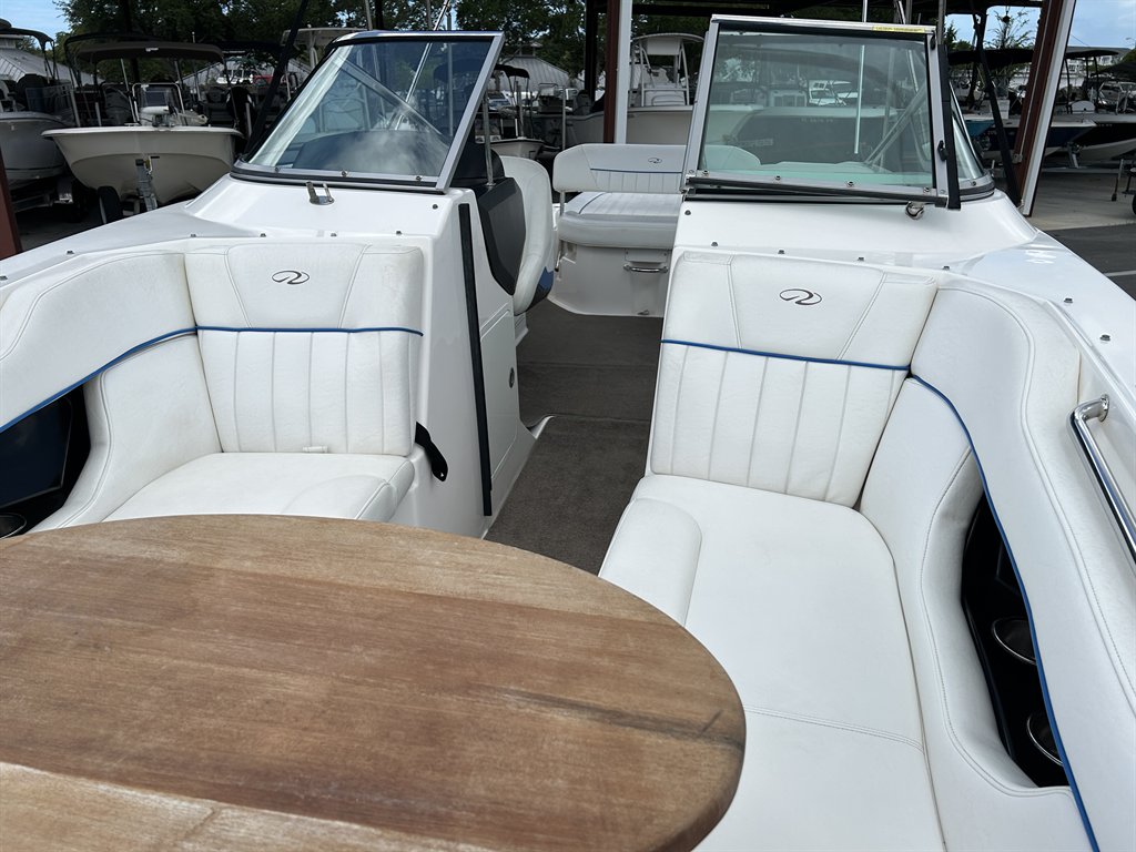 2008 Regal Fasdeck 2520 Bowrider - $25,900