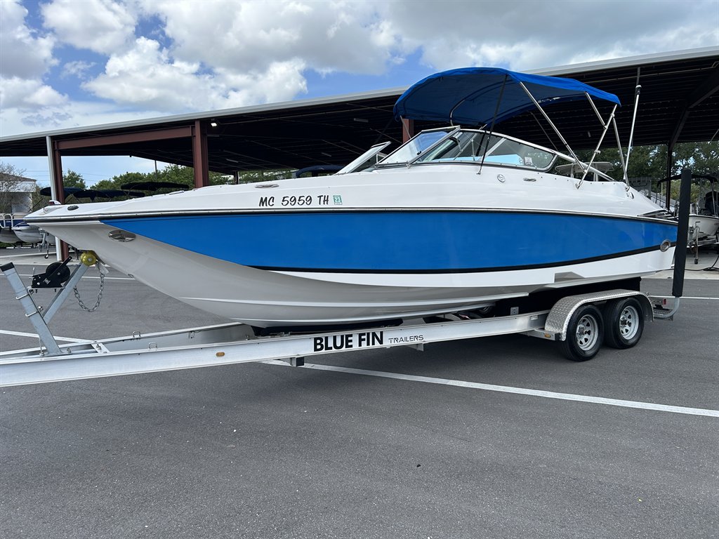 2008 Regal Fasdeck 2520 Bowrider - $25,900