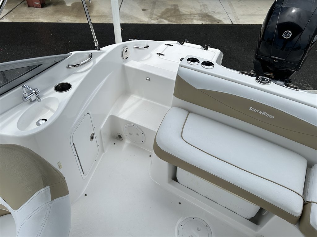 2013 Southwind 212sd - $25,900
