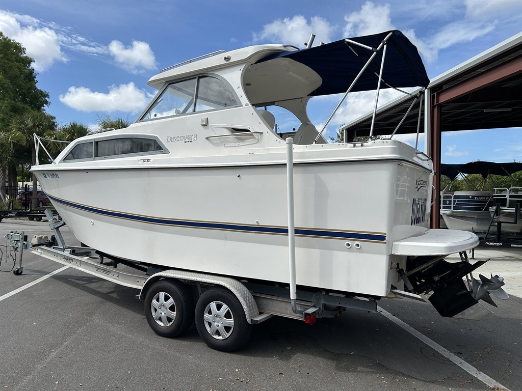 2007 Bayliner Discovery 246 - $24,900