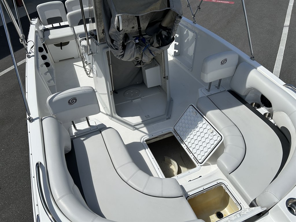 2019 HURRICANE COASTAL 19 - $28,900